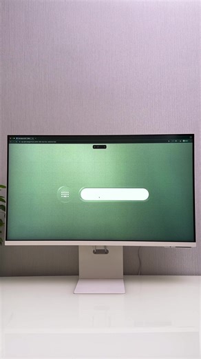 Minimalist, elegant, and glassy 🫶✨ Check out this Liquid Glass Button designed by Li Ye, ready to remix in the Spline Community. 👏 #uxdesign #designtok #uiux #uidesign #designinspiration