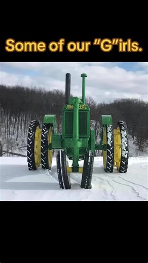 Some of our “ G”irls . Ohio John Deere G farm . 💚💛🚜💚💛🚜🇺🇸#johndeere #foryourpage #farmtok #tractor #johndeerearmy
