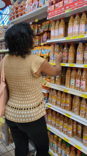 At the grocery AGAIN 😐 #GroceryShopping #Momtok #momsoftiktok #mamacassmoments