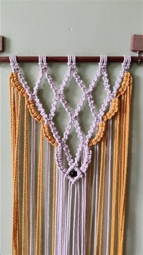 Simple Macrame Wall Hanging #wallhanging #macramewallhanging #macramedesign #macramepattern #macrame
