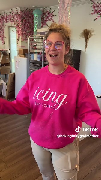 K-pop Inspired Demon Hunter Cake Decorating