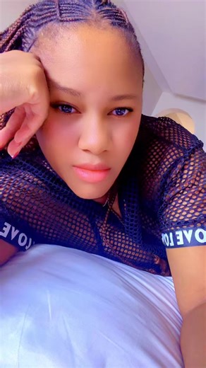 Nickikelly (@undisputedcrownqueen)’s videos with First Time - TEEKS