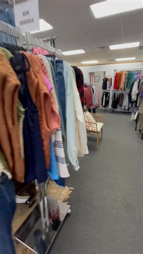 LET’S GO LIVE TONIGHT (THURSDAY) in our Absolute Style Boutique VIP Group Will you be able to tune in later? | Absolute Style Boutique | Facebook