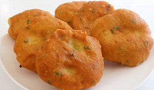 Recept za UŠTIPKE sa mladim lukom: Mekani kao sunđer, mirišu na detinjstvo i osvajaju celu porodicu