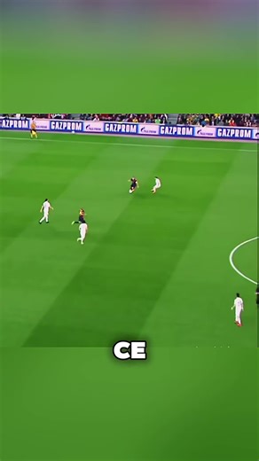 Le Chef-d'œuvre d'Iniesta contre le PSG en 2015