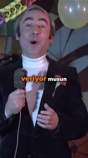 Seviyorum, Veriyor Musun SÖYLE! #arzufilm #gülengözler #münirözkul #adilenaşit #şenerşen