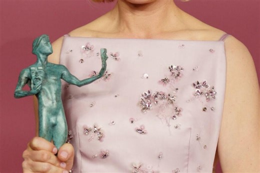 Michelle Williams wins Actor Award