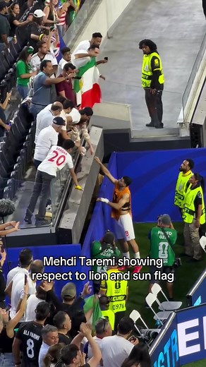 Mehdi Taremi pays respect to Lion and Sun flag