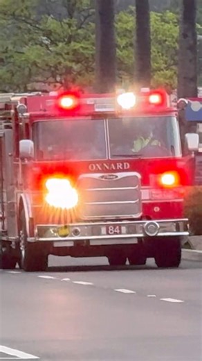 Oxnard Fire Department Engine 84 Responding Code 3! #shorts #vcfd #automobile