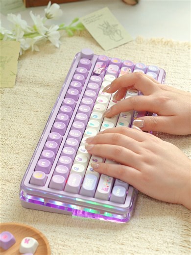 KiiBOOM Strawberry Jello & PlanetMars Keycaps