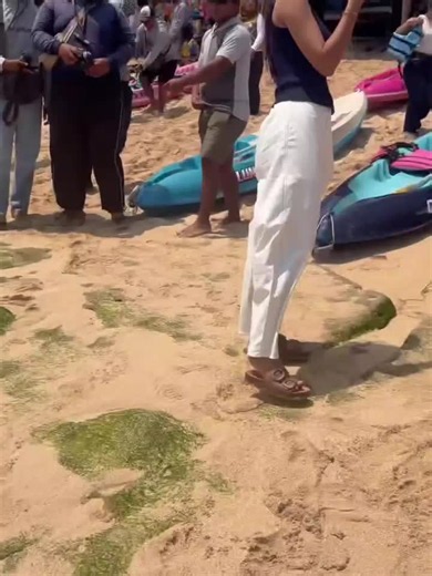 vio aqeela main ke pantai 🌊😍 #flaviozavieraa #aqeela #aqeelacalista #fyp #fyppppppppppppppppppppppp