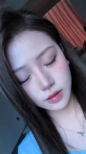 Master the Art of Minimalist Beauty - Makeup Tutorial