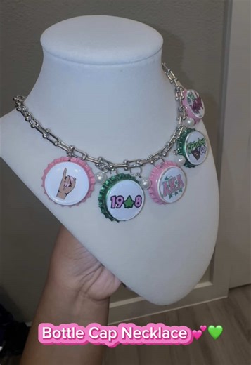 Bottle Cap Necklace inspired by the Oh So Pretty Ladies by #confettishack ! 💕💚 Share with the prettiest girls you know 🪞💗 #1908 #aka #necklace #tailgateszn
