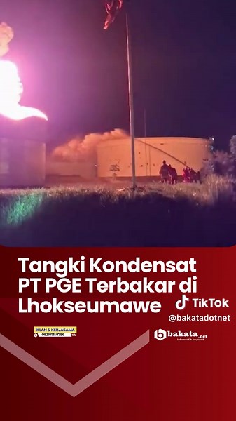 ‎Tangki Penyimpanan Kondensat Harian F-2101 PGE Terbakar ‎ ‎Lhokseumawe - Tangki penyimpanan kondensat milik PT. Pema Global Energi (PGE) di lokasi Perta Arun Gas (PAG), Blang Lancang, Kota Lhokseumawe, terbakar pada Selasa (25/11/2025). Tidak ada korban jiwa dalam kejadian tersebut. ‎ ‎Kebakaran terjadi sekitar pukul 03.30 WIB pagi. Tim pemadam kebakaran langsung bergerak cepat untuk mengatasi kebakaran dan hingga berita ini diturunkan tim pemadam masih berusaha memadamkan api. ‎ ‎Sejauh ini be