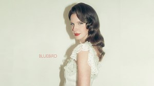 【打雷姐】Lana Del Rey 新歌〈BLUEBIRD〉全球首发！新西兰时差党狂喜！在线试听吧！