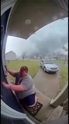 Jhakari Neptune on Instagram: "🌪️😮BIG BACK bangin’ on the door like ‘MAMA OPEN UP! THE TORNADO COMIN!!’ 😭 She yelled ‘You ain’t pay no bills, stay yo big ass out there!’ 💀💨 Next thing you know bro spinning through the sky like a Popeyes biscuit wrapper 🤣🌪️ body rollin’ through three counties talkin’ ‘MAMA PLEASEEE!’ 😭😭 #MamaSaidStayOutside #BigBackBlewAway #TornadoAteBigBack #BlewThatBackOutLiterally #SpunLikeABiscuit #SkyHighBigBack #BigBackInTheClouds #GustyGuts #WindyWaistline #Funne