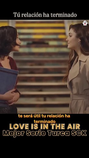 Mejor Serie Turca on Instagram: "𝗦𝗶𝗴𝘂𝗲𝗻𝗼𝘀 𝗽𝗮𝗿𝗮 𝗺𝗮𝘀 𝘃𝗶𝗱𝗲𝗼𝘀 CAPITULO 🎬 81 Love is in the air (Sen Çal Kapımı) es una telenovela turca que gira en torno a Eda (Hande Erçel), una chica con el sueño de convertirse en una arquitecta paisajista. Tras perder a sus padres cuando era muy joven, Eda consiguió seguir adelante en sus estudios gracias a las becas. En su último año en la universidad, planeaba viajar al extranjero para completar su formación, pero la aparición en su vida d