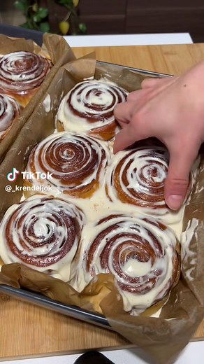 Delicious Homemade Cinnamon Rolls Recipe