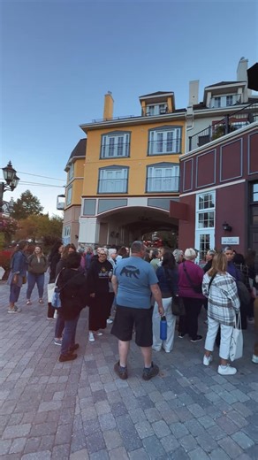 Francois Lemay on Instagram: "Je vous partage aujourd’hui une rétrospective vidéo du dernier week-end Ubuntu qui a eu lieu à Mont-Tremblant les 3, 4 et 5 octobre 2025. 🌿 Ce magnifique montage, réalisé par @vincent_paterne de mon HappyTeam me remplit d’une profonde gratitude. ❤️ Gratitude de pouvoir vivre cette aventure d’entrepreneuriat conscient. ❤️ Gratitude de pouvoir jouer dans ce grand jeu qu’est la vie et d’avancer chaque jour vers la vision qui m’anime. ❤️ Gratitude envers vous, ma belle