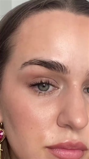 How to create the easiest laminated brow look in seconds, using only one product?! 😱👀 Our Quick Brow 2 in 1 Lamination Gel is a clear hybrid gel-wax formula that allows you to create any brow look you desire! AND.. holds all day long! 😍 Grab our #quickbrow range exclusive in select Priceline Australia retailers! #ausbeautycommunity #pricelinebrowgel #pricelinefinds #thequickflick #quickbrowtutorial #easyeyebrowtutorial #howtolaminateyourbrows #laminatedbrowslook #2024brows #perfecteyebrowtuto