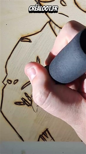 Pyrogravure de Détective Conan ! #detectiveconan #detectiveconanedit #retroanime #pyrography