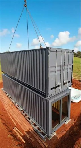 L-Shaped Container Villa Built in 15 Seconds! | Extreme Time-Lapse Construction