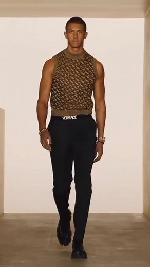 Versace Fall Winter 2021 Men's Collection