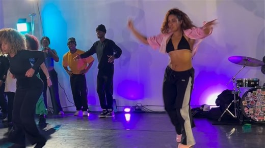 Columbus Short on Instagram: "WELCOME TO CLASS| Thank you @kikikastings and thank you @jeromeflood2 | Thank you every student that showed up and showed OUT! #ComingInHot🔥🔥🔥🔥"