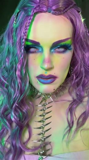 Ghouloria strikes again. #grungemakeup #glam #altmakeup #makeuptutorial #makeuptransformation