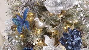 22K views · 190 reactions | Valerie Parr Hill is sharing a few of her favorite holiday decorating trends!✨ From country farm house to vintage décor, these trends are sure to bring joy into your holiday home! Check out festive finds from Valerie during our Christmas in July Sale, here! > https://qvc.co/vphholidayqfb P.S. ALL Christmas in July goodies are on Sale & Easy Pay through 7/31!✨ > https://qvc.co/vphholidaycij | QVC | Facebook