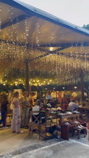 4.3K views · 13 reactions | Comienza la cuenta regresiva ⏳✨ En 6 días nos vemos en el Local Market del 26 al 28 de noviembre en Hacienda San José, de 10:30 a.m. a 8:30 p.m. Tres días para descubrir marcas increíbles, disfrutar compras tranquilas y encontrar esos tesoros que te acompañarán siempre. Nos encanta vivir estos espacios con ustedes. | The Local Market | Facebook