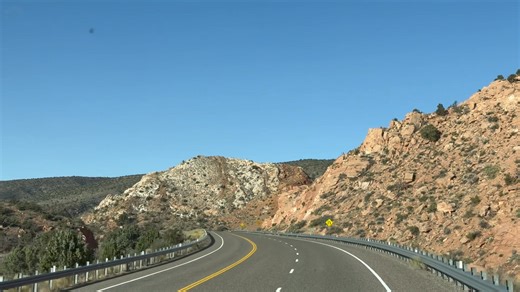 3.4K views · 164 reactions | US hwy 89 north headed towards Kanab Utah #truckerlife #ontheroad #adventurewithgreg #travelwithus | Mona in America | Facebook