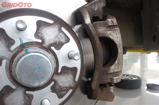 Pedal Rem Terasa Getar Saat Pengereman, Pahami Penyebab Pastinya - Gridoto
