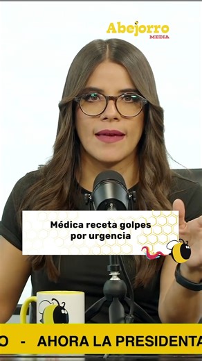 76K views · 5.2K reactions | Médica receta golpes por urgencia. Una médica del IMSS en Playa del Carmen agredió físicamente a una familia que exigía atención urgente para un niño con problemas renales. El director del hospital reprobó los hechos y anunció una investigación para determinar responsabilidades y sancionar al personal involucrado. #ÚneteALaColmena. Somos #AbejorroMedia | Abejorromedia | Facebook