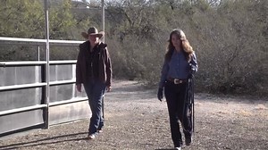 Horsemanship is the perpetual series of habits and skills that horses and humans need to become partners. Can you break down and assess your horse’s habits and skills that are supporting your partnership? What about your habits and skills? In this three-week course, we’re going to dive deep into the ingredients of what creates a horseman, not just what to do on a daily basis. Being hands, or savvy, means knowing what to do, why to do it, and when to quit doing what you’re doing. This three-week 