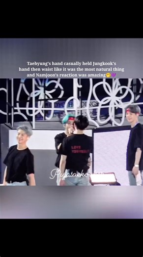 Taehyung's hand casually held Jungkook's hand then waist like it was the most natural thing and RM's reaction was.🤭☺️💚💜 Credit- from Twitter #BTSジン #btsarmy #taekook #Taehyung #jungkook #taekookisreal #bangtanboys #taekookedit #highlight #explorepage #jk #trendingvideo #FBVIDEO #videos #BTSV #viralvideoシ #videoviral #viralvideo #thv #jeonjungkook #originalcontent #vkook #post #PostViral #viralpost #videoviralシ #TAEKOOKFOREVER #bangtan #btsedits #BTS | Puja Adhikari