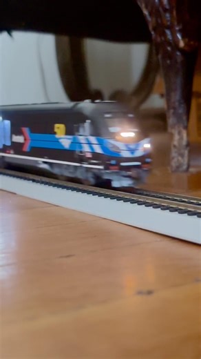 Amtrak ALC-42 #301 leads Amtrak Crescent #19 (Unboxing Video Soon)