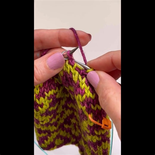 #KnittingTip — Jogless Fair Isle, anyone? Here’s a quick video showing my favorite trick for jogless Fair Isle! I’ll be posting two longer videos soon with all the steps laid out. Stay tuned! SHARING IS CARING ❤️ If you find these tips helpful, please like and share to give me a little boost! 🔔 Subscribe to my YouTube channel for more tutorials: https://buff.ly/wqUckyS #PattyLyonsKnitting #yarn #kni | Patty Lyons Knitting