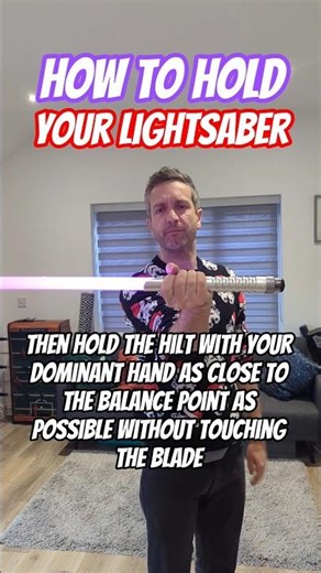 How to hold a lightsaber for spinning
