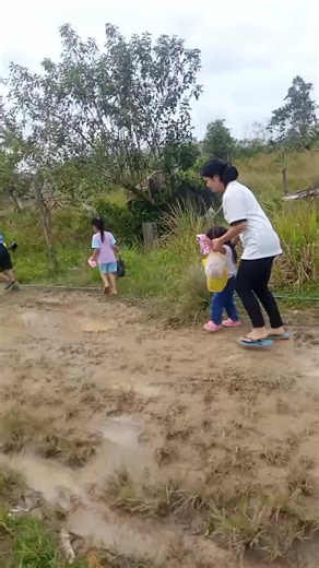 Walking Barefoot on Rural Paths: A Family Adventure