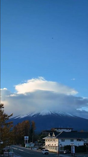 Japan - the iconic Mount Fuji in autumn #japan