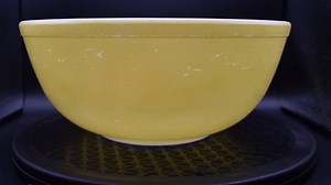 Vintage Large Pyrex 404 Yellow Mixing Bowl 4 Quart, 1940s - Etsy