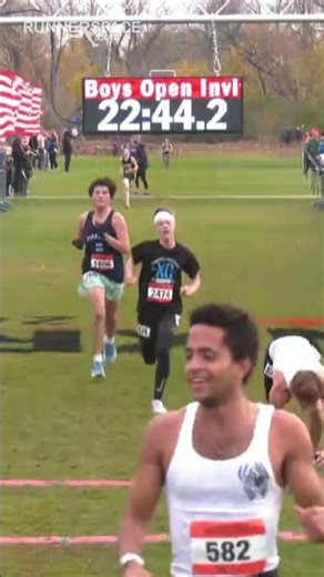 Dudes Crawl Across Finish Line at NXR Heartland