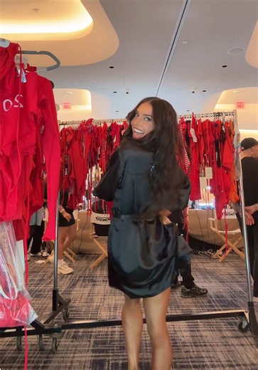Get ready to be sick of me lol @Sports Illustrated Swimsuit | jennajohnson