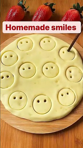How to make Smiley Face Potatoes (Homemade Potato Smiley)