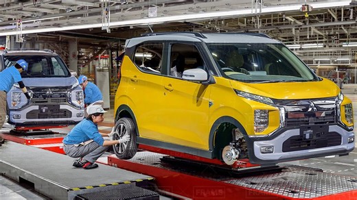 Inside Mitsubishi Billion $ Factory Producing Tiny Kei Cars - Production line