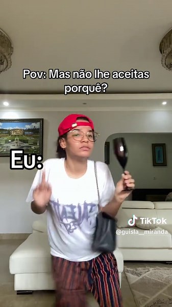 Humor Angolano: Memes e Diversão
