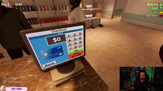 Alien Overlords are taking over with Chewie and Piggy! | !cc