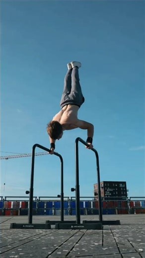 HOW TO LEARN THE HANDSTAND PUSH-UP? (READ DESCRIPTION)