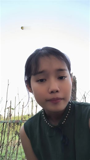 သီချင်းအစအဆုံးကိုyoutubeမှာနားဆင်လို့ရပါတယ်ရှင့်#ချစ်ခင်အားပေးကြသောတစ်ဦးတစ်ယောက်ချင်းဆီတိုင်းကိုကျေးဇူးတင်ပါတယ် #မြင်ပါများပီးချစ်ကျွမ်းဝင်အောင်လို့🤒🖤 @Shwe Yee Linn Latt #VoiceEffects